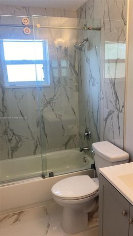 1198 SW Ingrassina Ave, Port St. Lucie, FL 34953