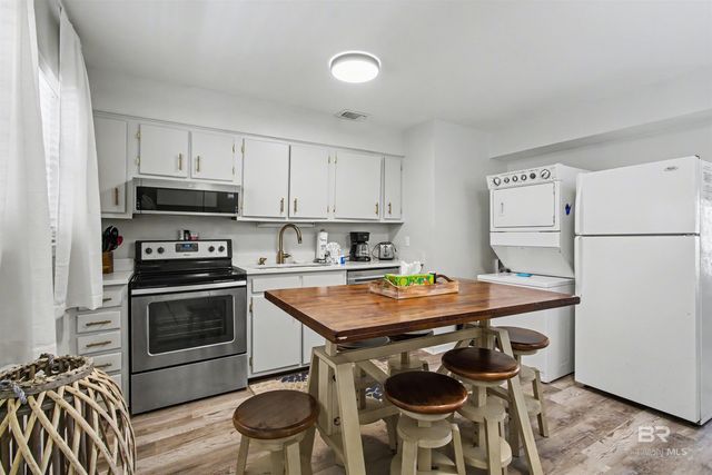 344 E Beach Boulevard 18, Gulf Shores, AL 36542