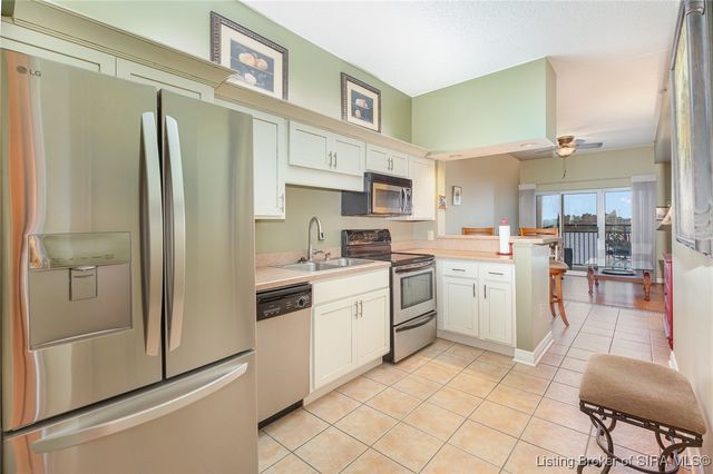 1 Riverpointe Plaza 520, Jeffersonville, IN 47130