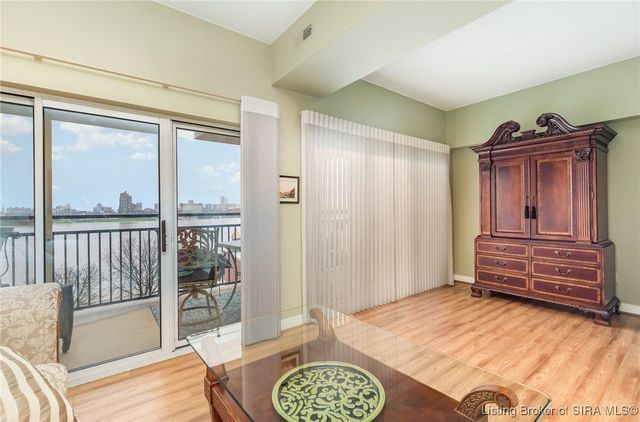 1 Riverpointe Plaza 520, Jeffersonville, IN 47130