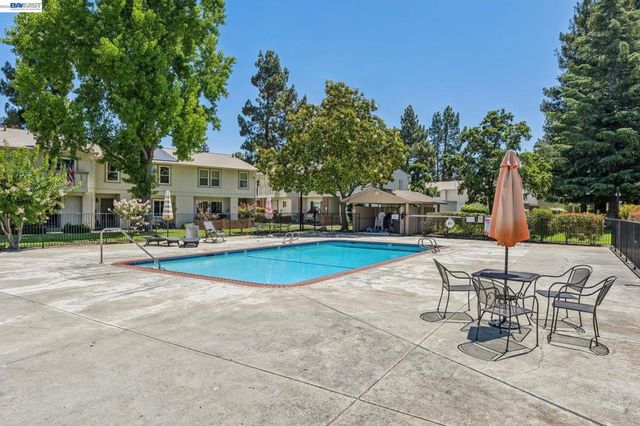 1814 Wildbrook Ct C, Concord, CA 94521