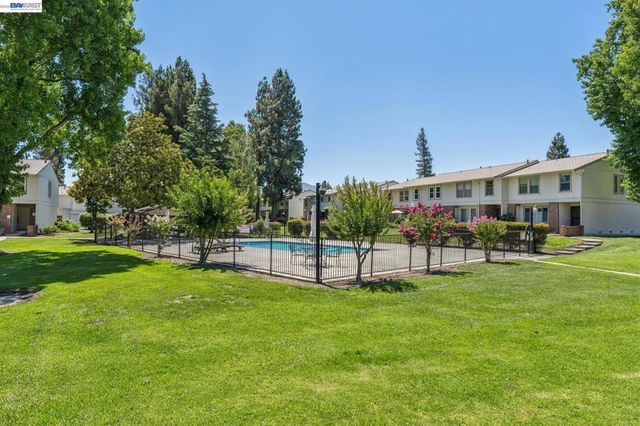 1814 Wildbrook Ct C, Concord, CA 94521