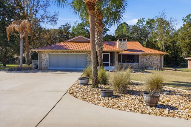 59 CYPRESS BOULEVARD W, Homosassa, FL 34446