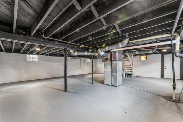 105 E Hale Street, Spring Hill, KS 66083