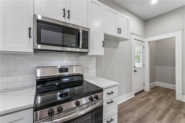 105 E Hale Street, Spring Hill, KS 66083