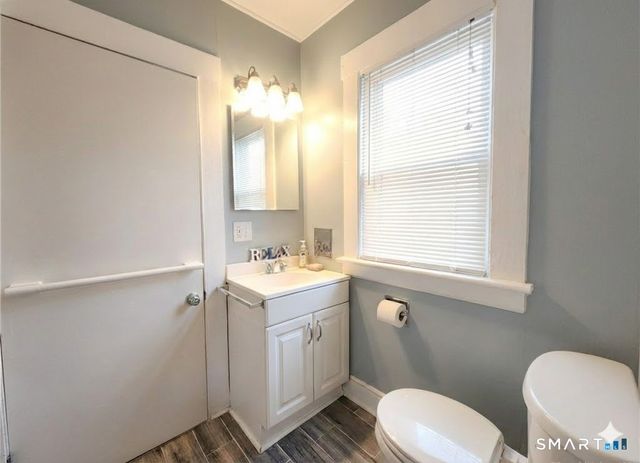 17 Lincoln Avenue, Milford, CT 06460