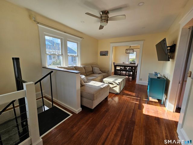 17 Lincoln Avenue, Milford, CT 06460