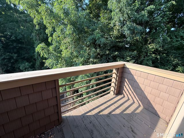 166 Old Brookfield Road 1 5, Danbury, CT 06811