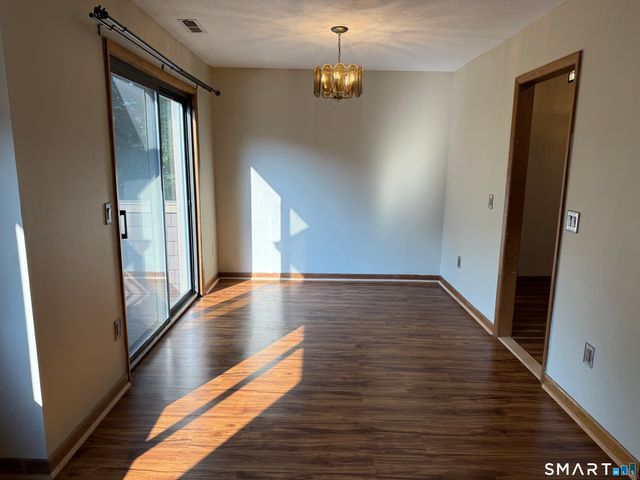 166 Old Brookfield Road 1 5, Danbury, CT 06811