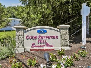 166 Old Brookfield Road 1 5, Danbury, CT 06811