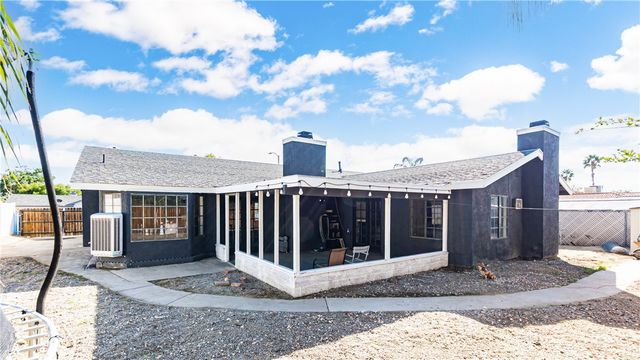 44394 Meadow Grove, Hemet, CA 92544