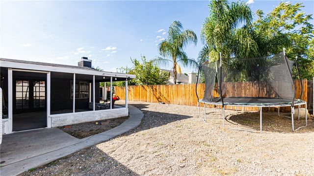 44394 Meadow Grove, Hemet, CA 92544