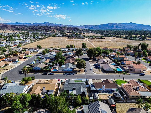 44394 Meadow Grove, Hemet, CA 92544