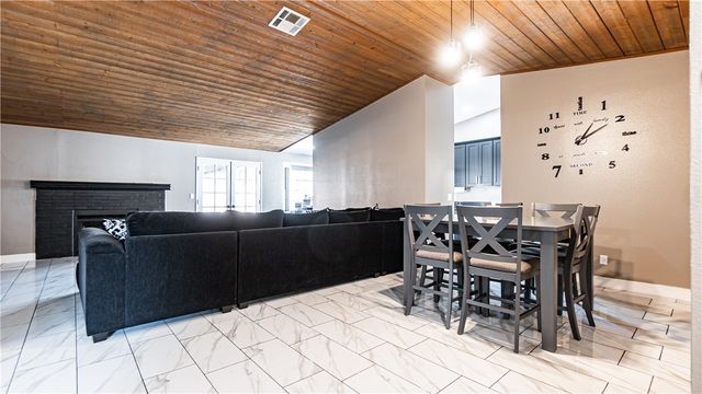 44394 Meadow Grove, Hemet, CA 92544