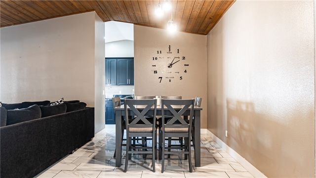 44394 Meadow Grove, Hemet, CA 92544