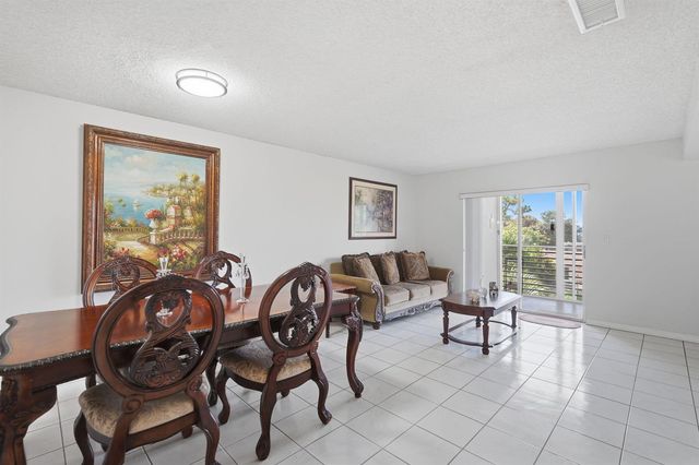 2606 Garden Drive S 305, Lake Worth, FL 33461