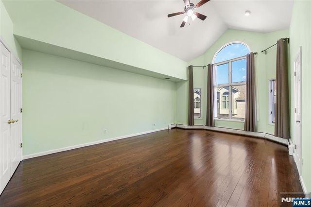 403 Dogwood Court, Norwood, NJ 07648