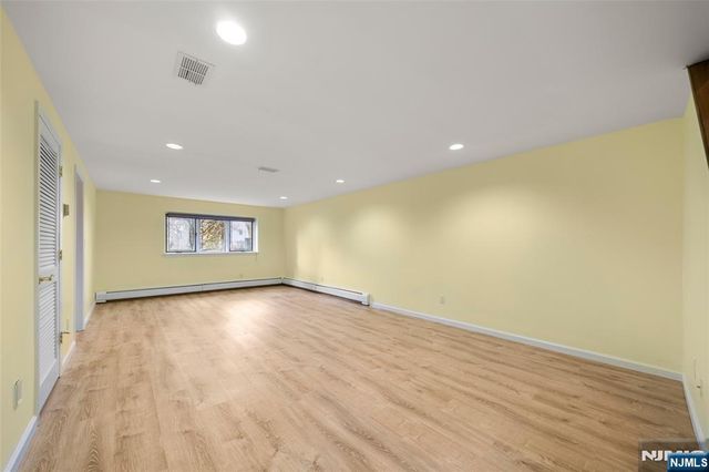 403 Dogwood Court, Norwood, NJ 07648
