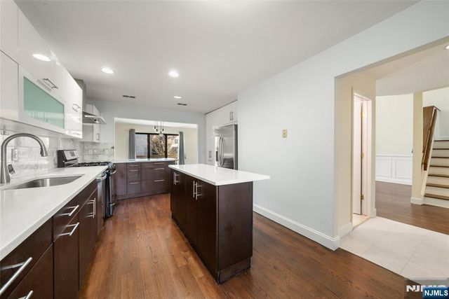 403 Dogwood Court, Norwood, NJ 07648