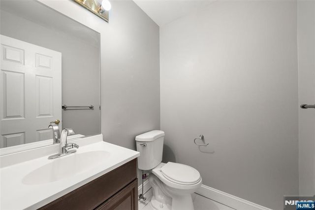 403 Dogwood Court, Norwood, NJ 07648