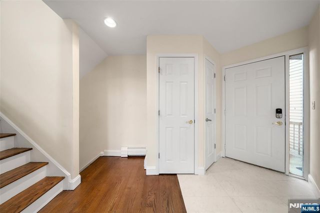 403 Dogwood Court, Norwood, NJ 07648