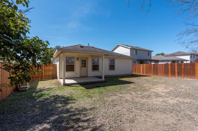 164 Pearl Lake DR, Kyle, TX 78640