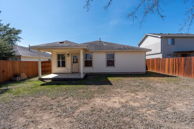 164 Pearl Lake DR, Kyle, TX 78640