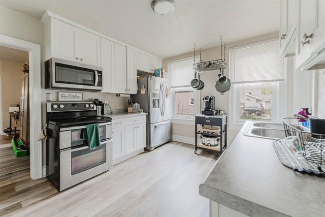 332 ROSALIA STREET, Oshkosh, WI 54901