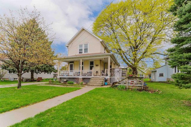 332 ROSALIA STREET, Oshkosh, WI 54901
