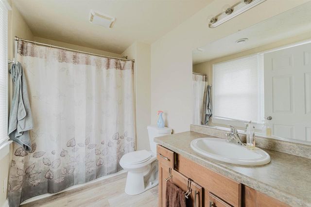 332 ROSALIA STREET, Oshkosh, WI 54901
