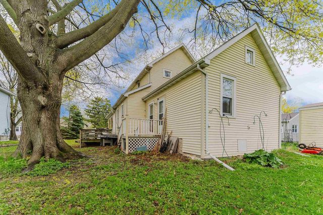 332 ROSALIA STREET, Oshkosh, WI 54901