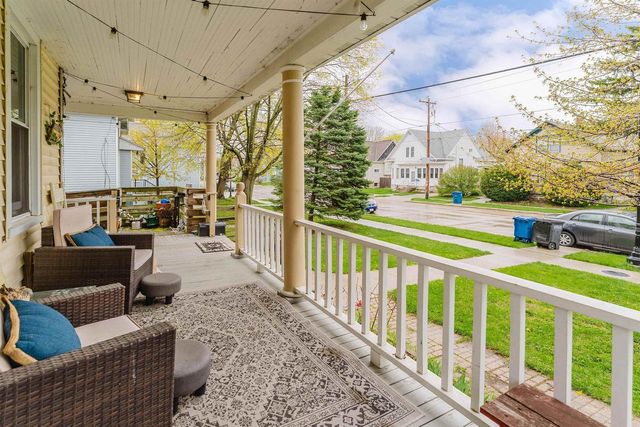 332 ROSALIA STREET, Oshkosh, WI 54901