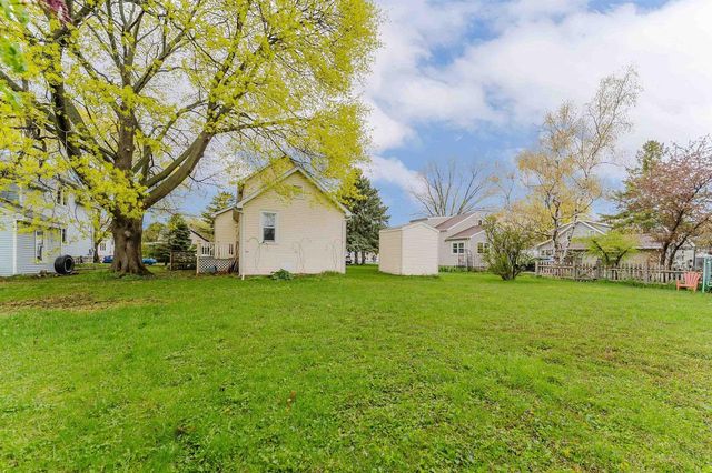 332 ROSALIA STREET, Oshkosh, WI 54901