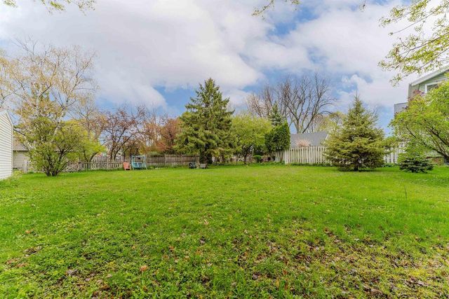 332 ROSALIA STREET, Oshkosh, WI 54901