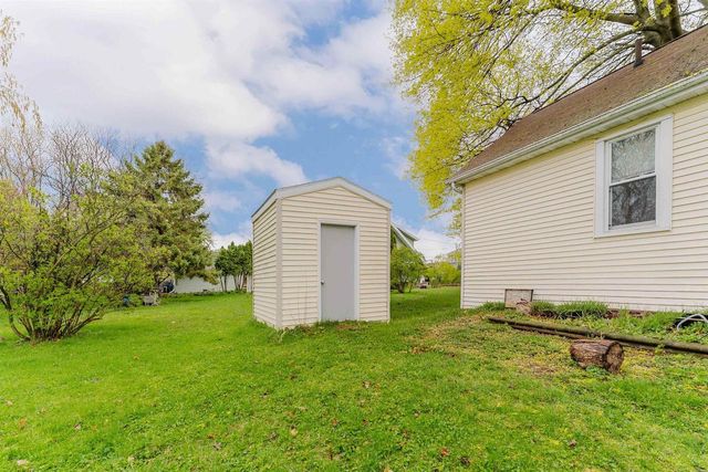 332 ROSALIA STREET, Oshkosh, WI 54901