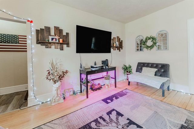 332 ROSALIA STREET, Oshkosh, WI 54901