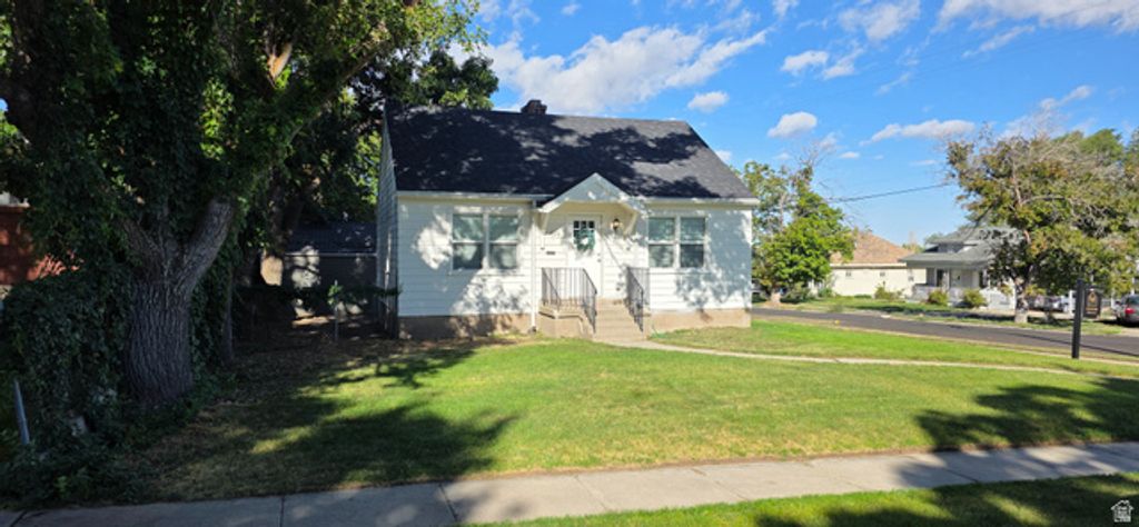 199 N PINEHURST AVE, Tooele, UT 84074 — exterior