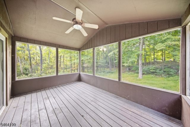 52 Lounsberry Hollow Rd, Vernon Twp., NJ 07461