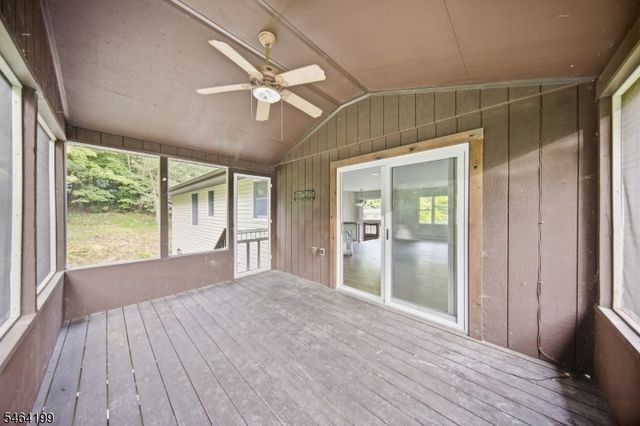 52 Lounsberry Hollow Rd, Vernon Twp., NJ 07461