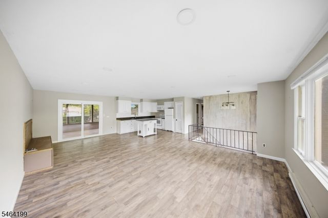 52 Lounsberry Hollow Rd, Vernon Twp., NJ 07461