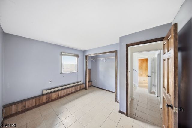 52 Lounsberry Hollow Rd, Vernon Twp., NJ 07461