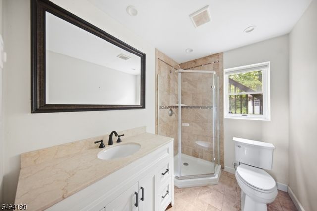 52 Lounsberry Hollow Rd, Vernon Twp., NJ 07461