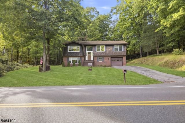52 Lounsberry Hollow Rd, Vernon Twp., NJ 07461