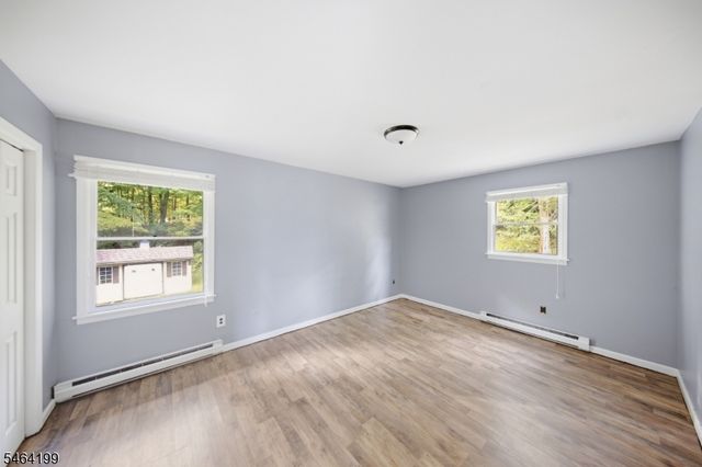 52 Lounsberry Hollow Rd, Vernon Twp., NJ 07461