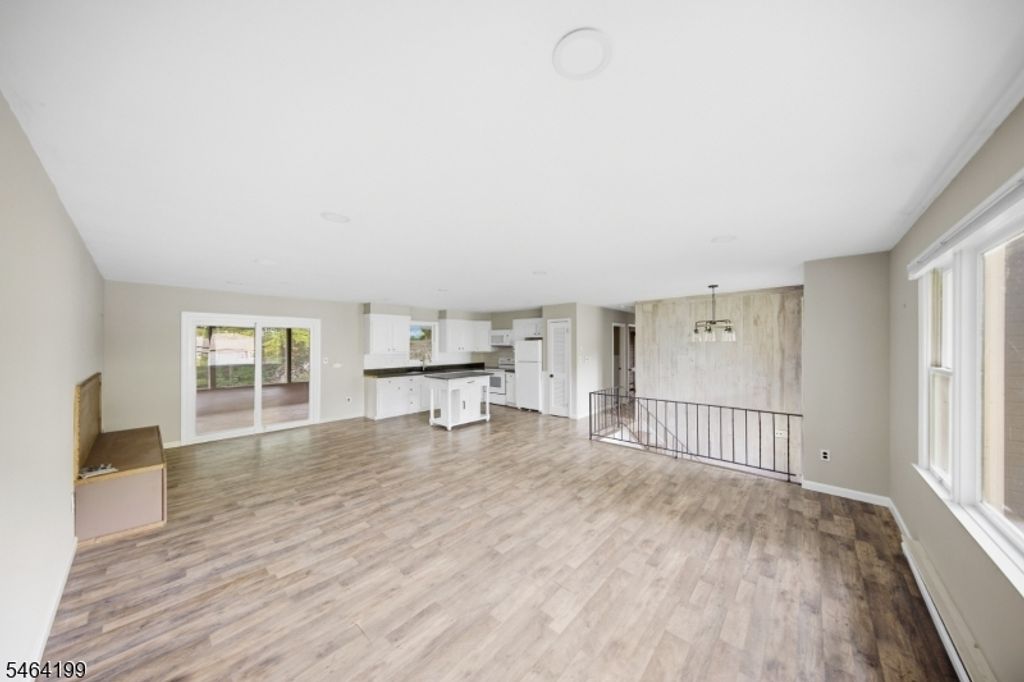 52 Lounsberry Hollow Rd, Vernon Twp., NJ 07461 — photo 3