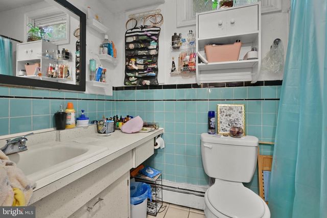 667 E PHILADELPHIA ST, York, PA 17403