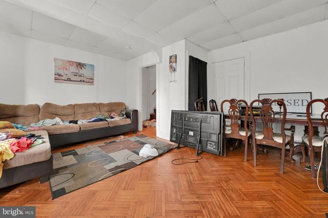 667 E PHILADELPHIA ST, York, PA 17403