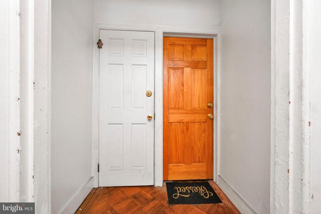 667 E PHILADELPHIA ST, York, PA 17403