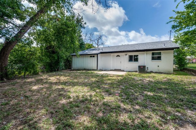 5561 Alter Drive, Fort Worth, TX 76119