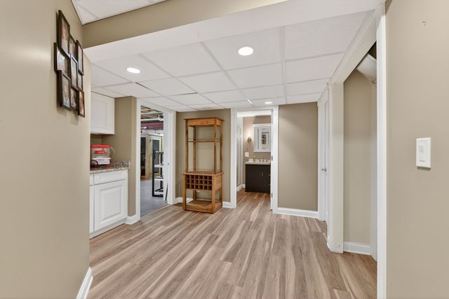 4N428 KINGSWOOD Court, Wayne, IL 60184